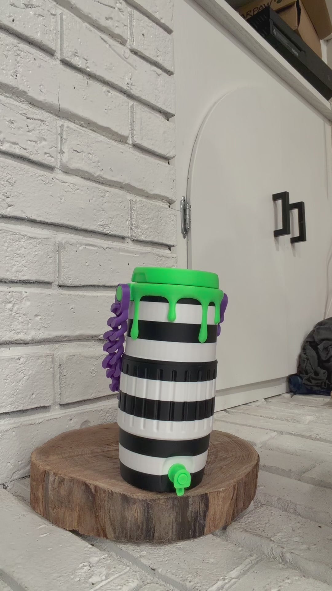 3D can coozie